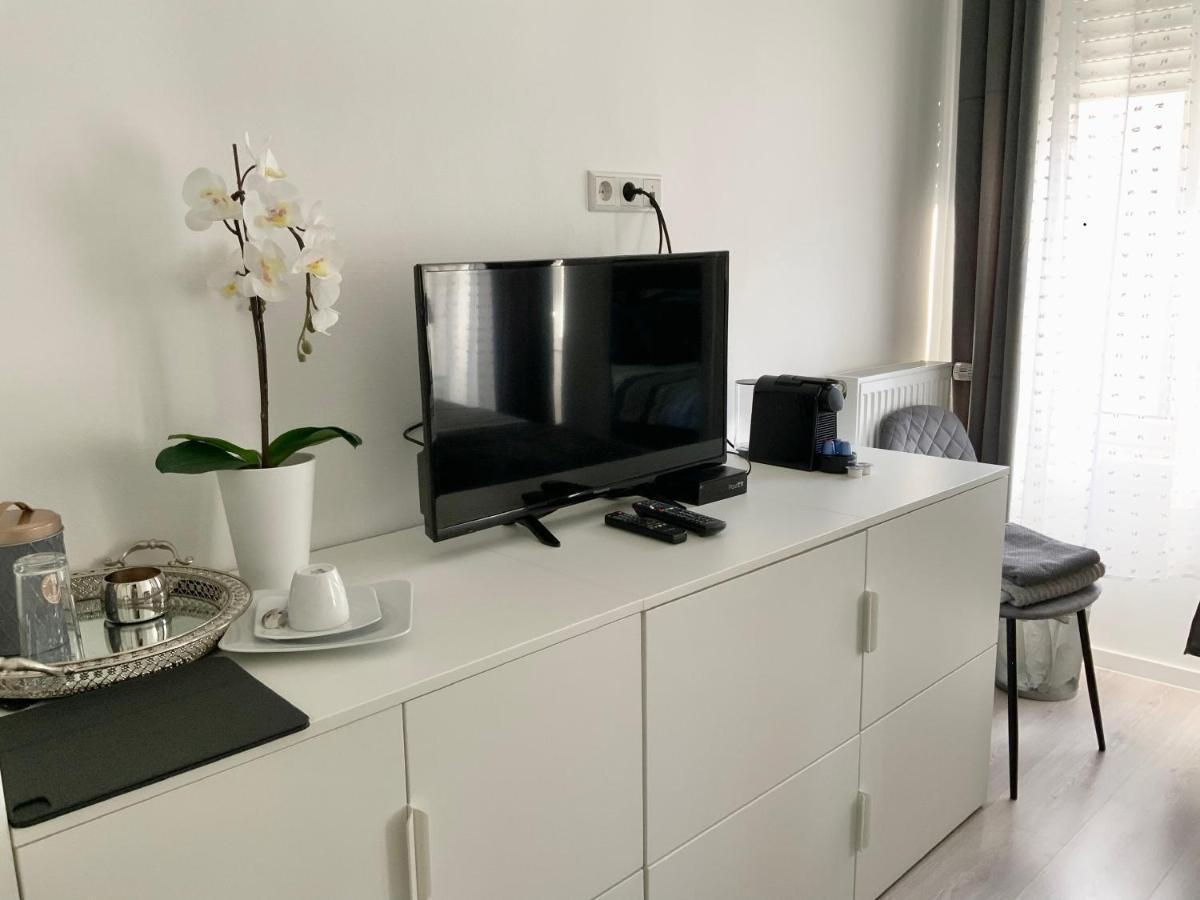 Executive Double Room With En-Suite In Guest House City Centre R4 Luxembourg Exterior photo